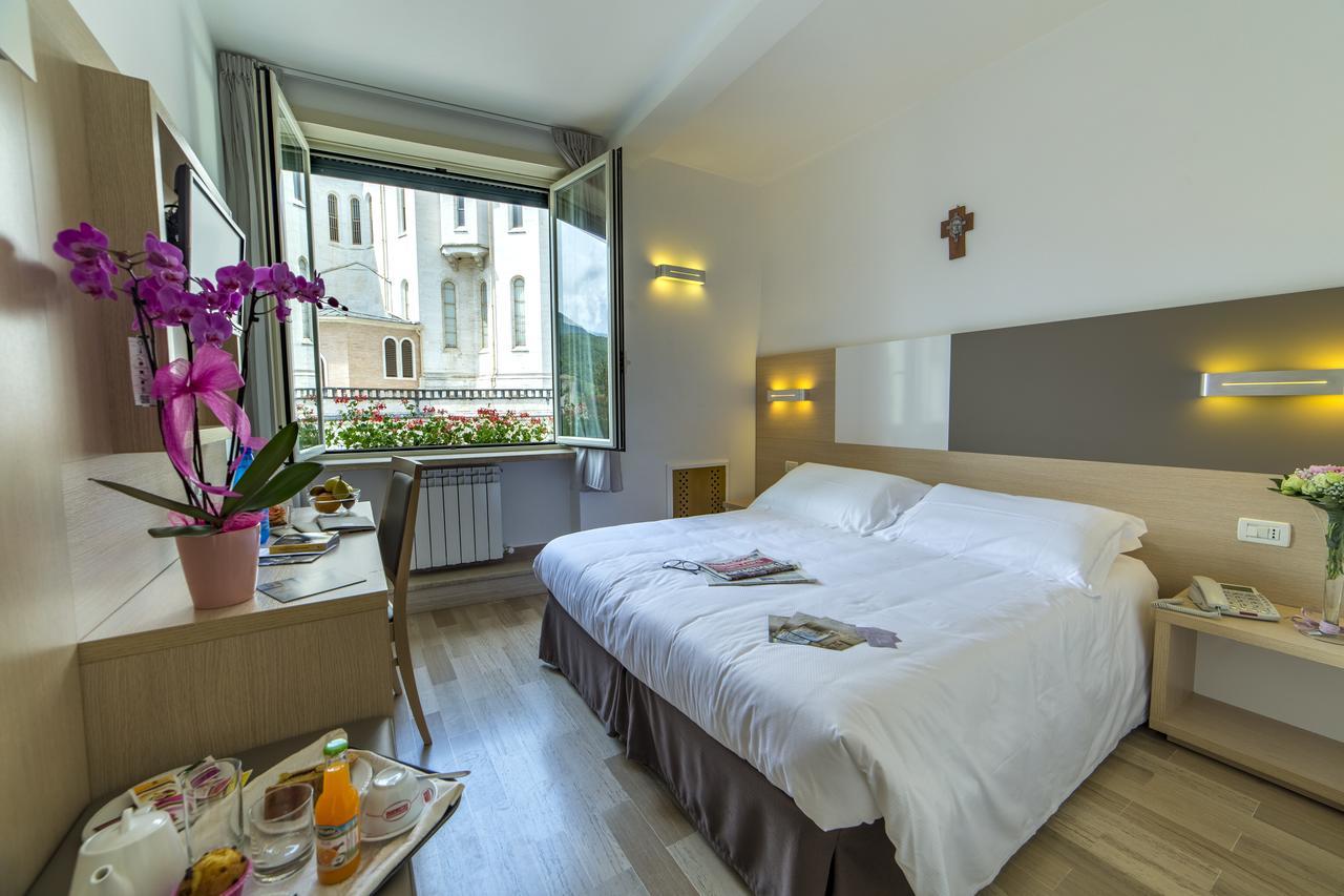 Hotel Delle Rose Cascia Ngoại thất bức ảnh