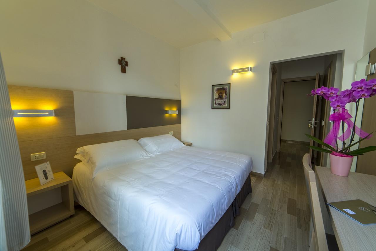 Hotel Delle Rose Cascia Ngoại thất bức ảnh